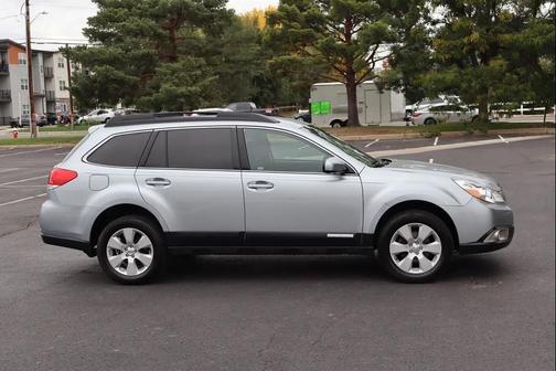 2012 Subaru Outback 2.5i Premium