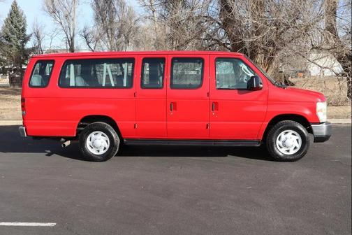 2009 Ford E350 Super Duty XLT