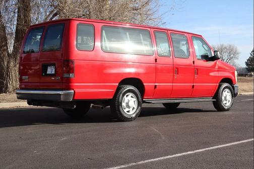 2009 Ford E350 Super Duty XLT