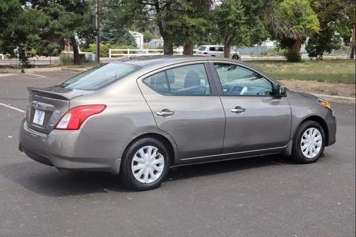 2015 Nissan Versa 1.6 SV