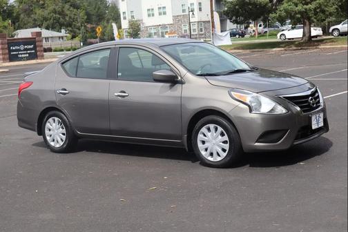 2015 Nissan Versa 1.6 SV