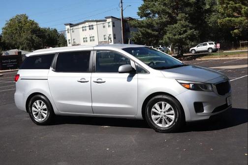 2015 Kia Sedona LX