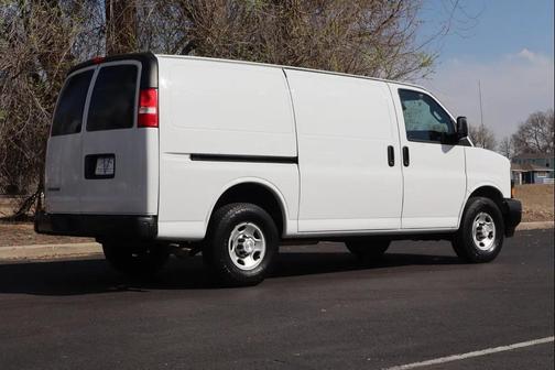 2020 Chevrolet Express 2500 RWD 2500 Regular Wheelbase WT