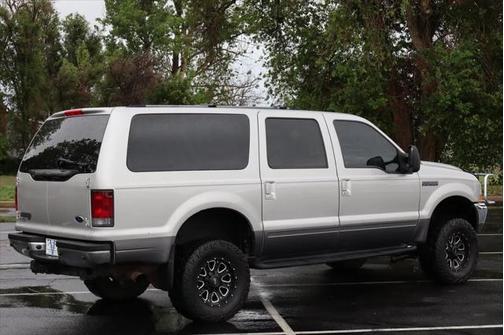 2002 Ford Excursion XLT