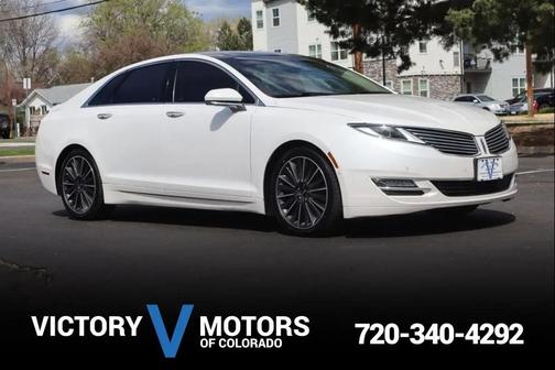 White Platinum Metallic Tri-Coat 2016 Lincoln MKZ Base