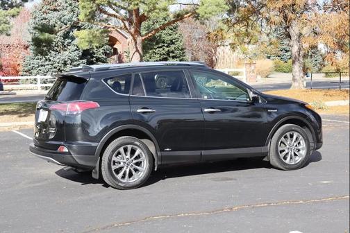 2017 Toyota RAV4 Hybrid Limited