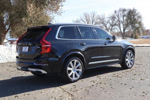 Photo 4 of 60 of 2016 Volvo XC90 Hybrid T8 Inscription