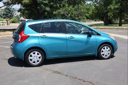 Metallic Peacock 2015 Nissan Versa Note SV