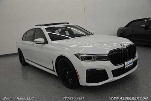 2022 BMW 740 i