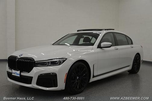 2022 BMW 740 i