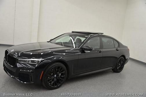 2022 BMW 740 i
