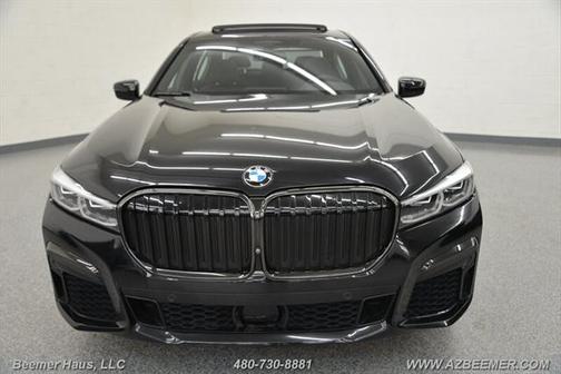 2022 BMW 740 i