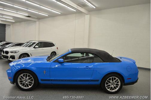 2012 Ford Mustang V6