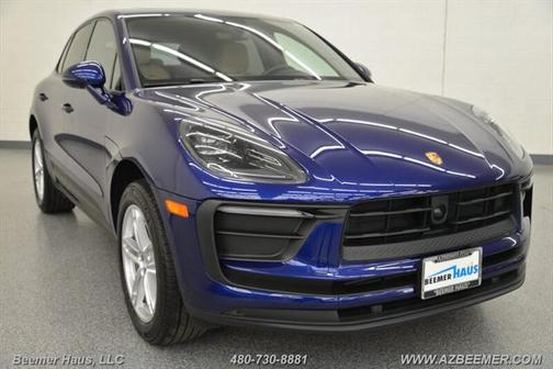 2023 Porsche Macan Base
