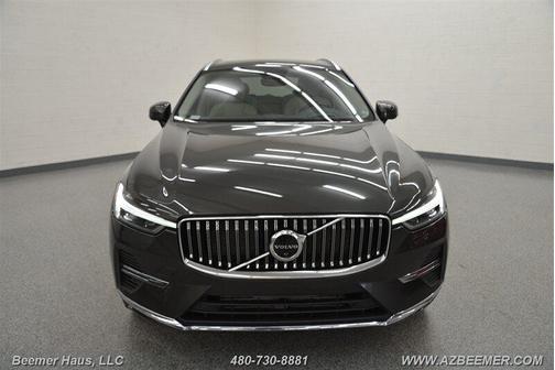 2022 Volvo XC60 Recharge Plug-In Hybrid T8 Inscription Expression