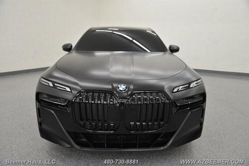 2024 BMW 740 i