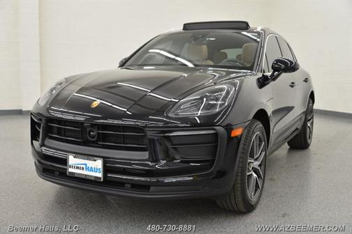 2023 Porsche Macan Base