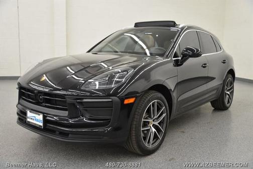 2023 Porsche Macan Base