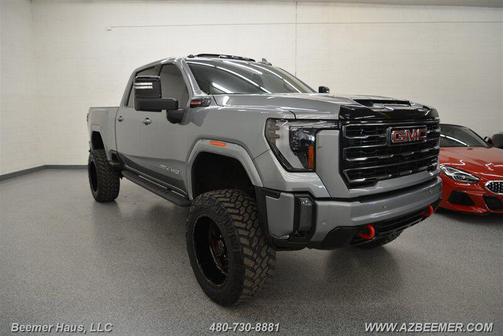 2024 GMC Sierra 2500 AT4