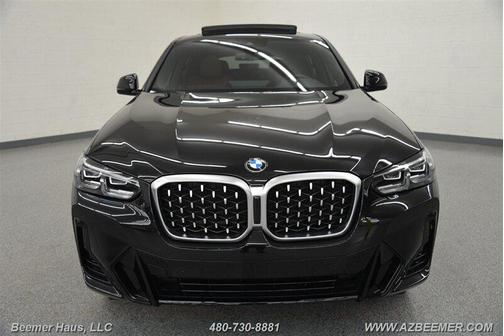 2025 BMW X4 xDrive30i