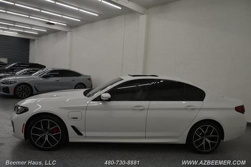 2022 BMW 530e Base