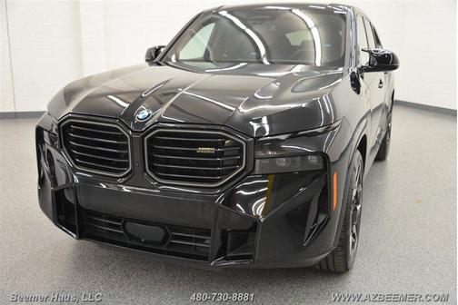 Black Sapphire Metallic 2023 BMW XM