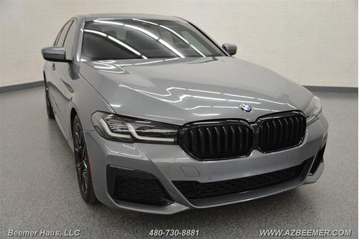 Skyscraper Grey Metallic 2023 BMW 530 i