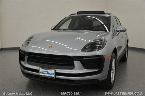 2022 Porsche Macan Base