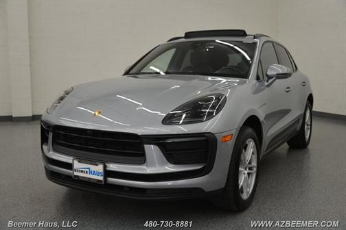 2022 Porsche Macan Base
