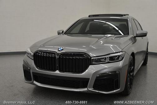 2022 BMW 740 i