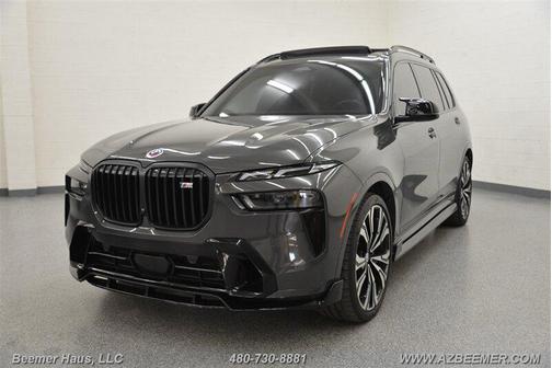 2023 BMW X7 M60i