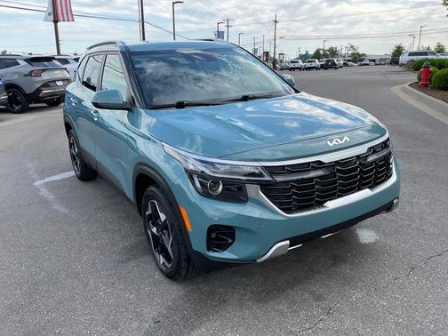 Pluton Blue 2025 Kia Seltos EX