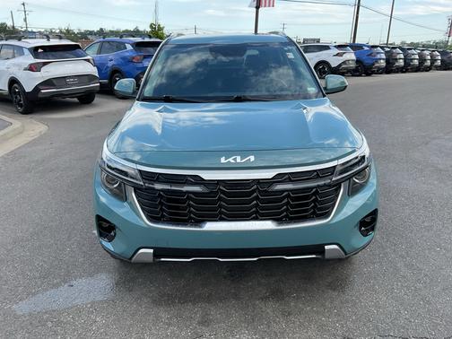 Pluton Blue 2025 Kia Seltos EX
