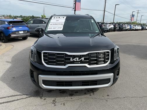 Ebony Black 2024 Kia Telluride S