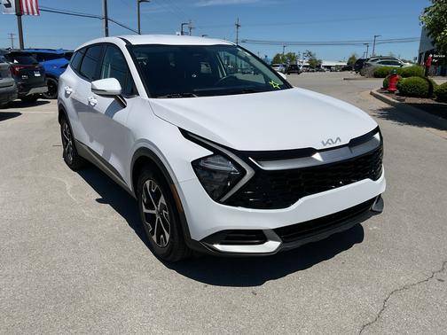 Glacial White Pearl 2023 Kia Sportage EX