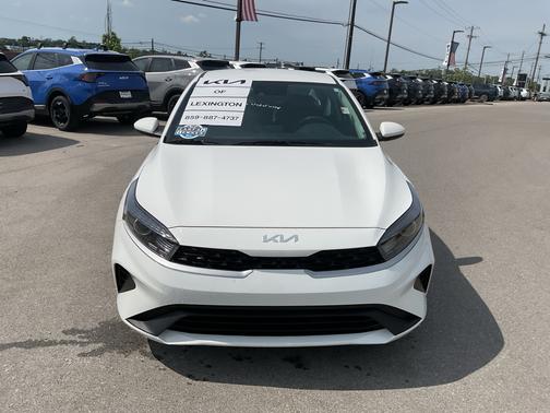 Clear White 2024 Kia Forte LX