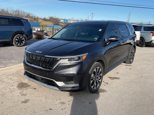 2024 Kia Carnival EX
