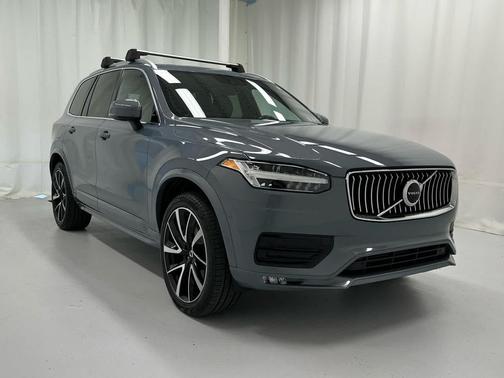 Thunder Grey Metallic 2020 Volvo XC90 T6 Momentum