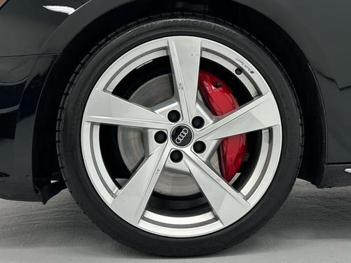 Mythos Black Metallic 2023 Audi S4 Premium Plus TFSI quattro Tiptronic