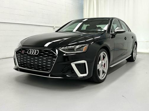 2023 Audi S4 Premium Plus TFSI quattro Tiptronic