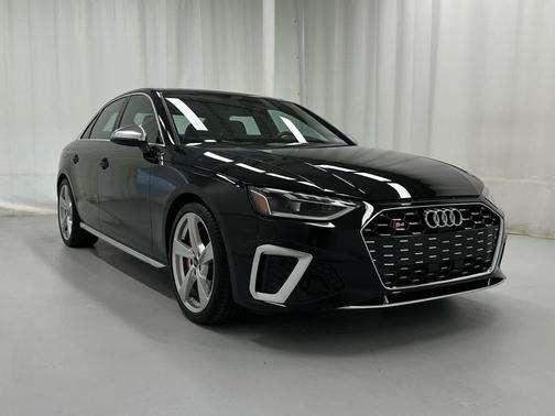 2023 Audi S4 Premium Plus TFSI quattro Tiptronic