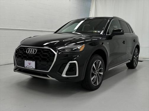 2022 Audi Q5 45 S line Premium Plus