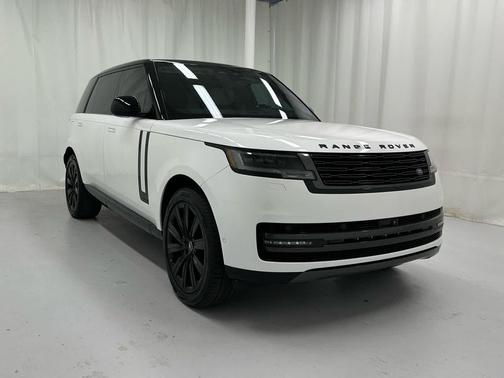 Ostuni Pearl White Metallic 2024 Land Rover Range Rover Autobiography