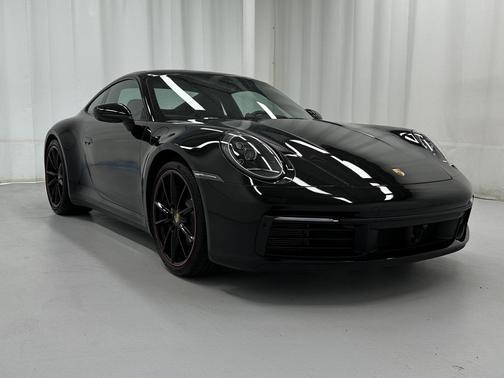 2021 Porsche 911 Carrera