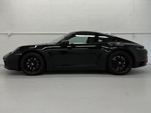 2021 Porsche 911 Carrera