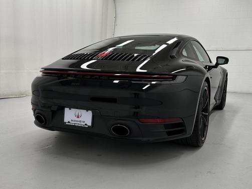 2021 Porsche 911 Carrera