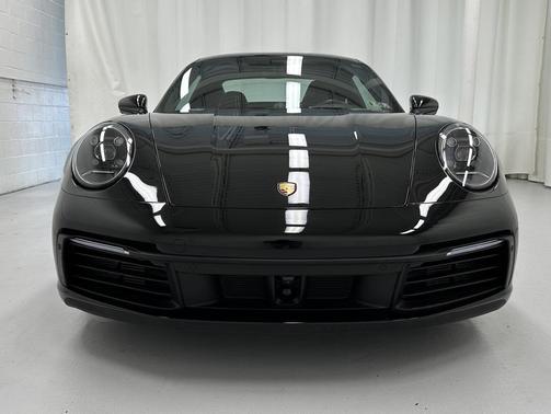 2021 Porsche 911 Carrera