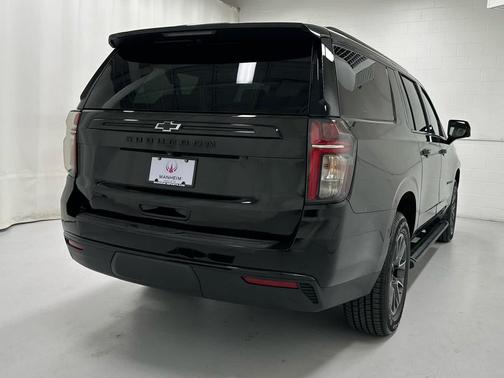 2023 Chevrolet Suburban 4WD Z71