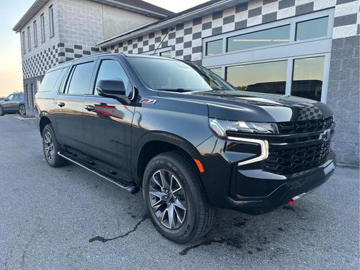 2023 Chevrolet Suburban 4WD Z71