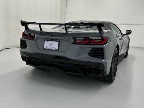 Sea Wolf Gray Tricoat 2024 Chevrolet Corvette Stingray w/2LT